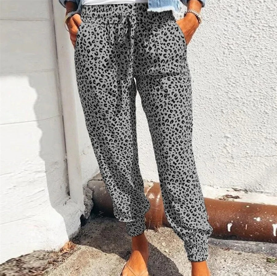 Lisa – Hose mit weitem Bein und Leopardenmuster