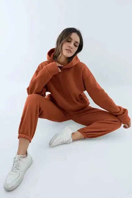 Stilvolles, minimalistisches, bequemes Winter Tracksuit Set für Damen