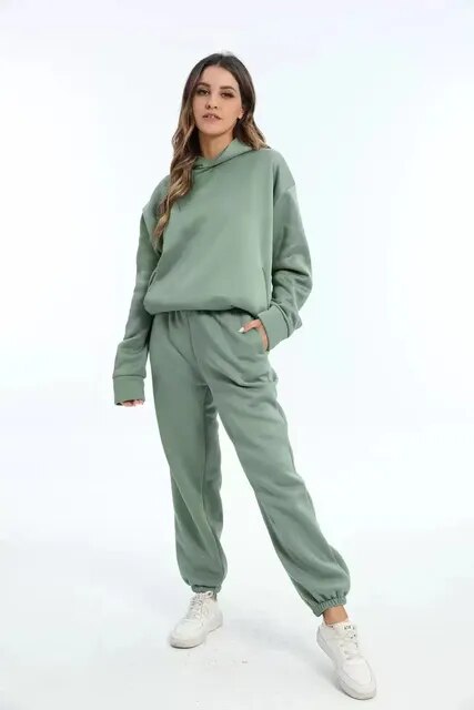 Stilvolles, minimalistisches, bequemes Winter Tracksuit Set für Damen