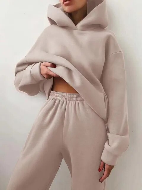 Stilvolles, minimalistisches, bequemes Winter Tracksuit Set für Damen